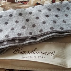 NWOT Italian cashmere scarf
